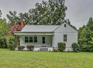 1033 E Allred St, Asheboro, NC 27203