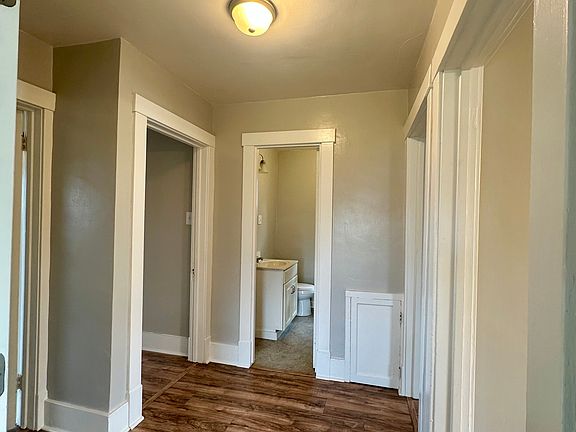 3rd image of 906 North St Floor 2