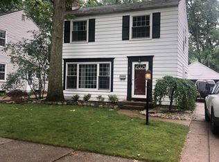 818 Reynard St SE, Grand Rapids, MI 49507