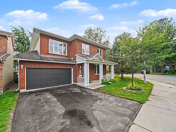 2nd image of 203 Harbour View St