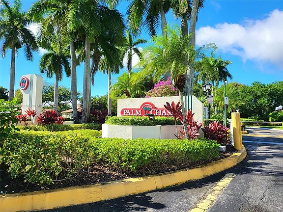 4th image of 10789 Bahama Palm Way APT 201