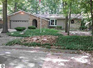 1905 Oakland Dr, Mt Pleasant, MI