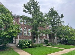 613 Prestwick Ln, Wheeling, IL 60090