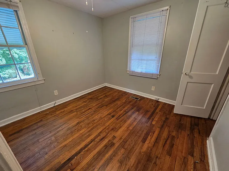 5862 E Heights Dr — Photo 7