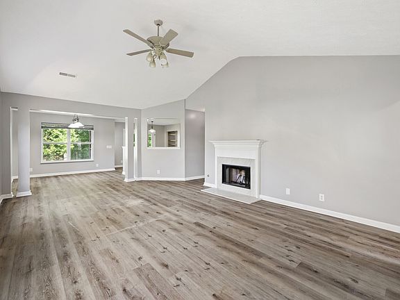 5th image of 3009 Bromley Way