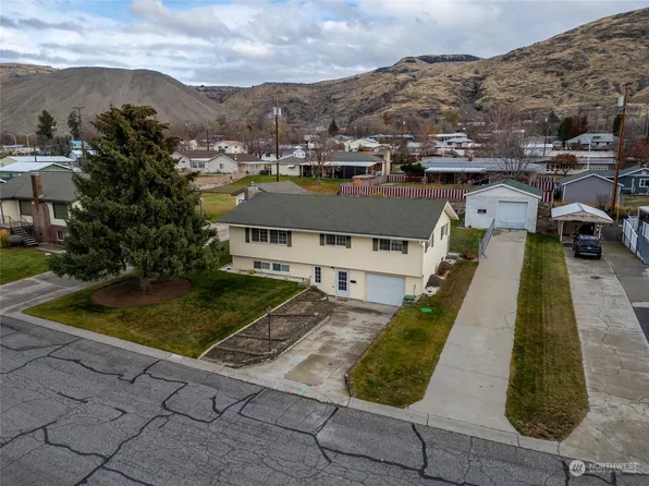 707 Spruce Street, Coulee Dam, WA 99116