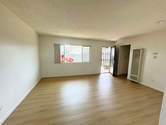 3rd image of 1520 W 224th St #3