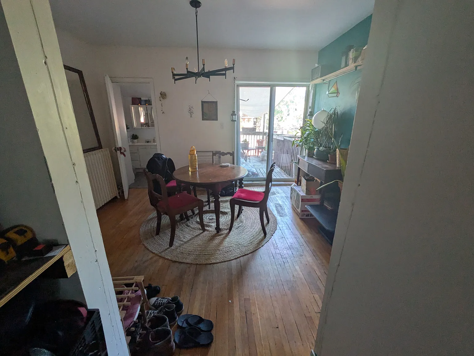 583 Dovercourt Triplex — Photo 4