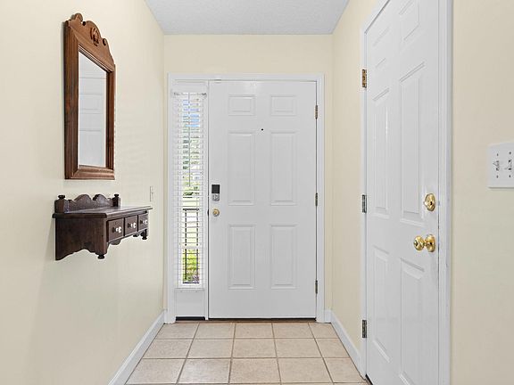 5th image of 2 Anniston Way