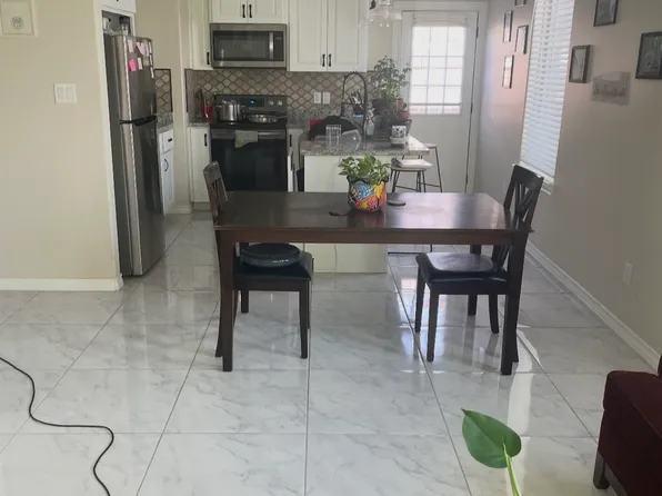 216 Teak Dr, Edinburg, TX 78541