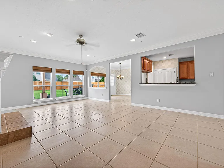 2315 Vinemead Ct — Photo 18