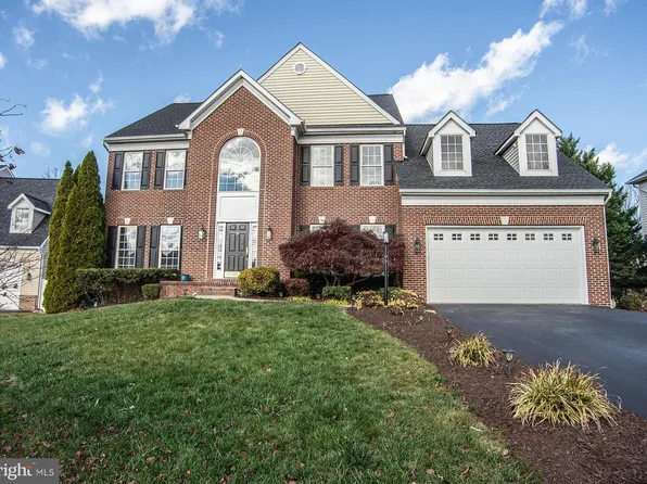7111 Crown Jewels Ct, Fredericksburg, VA 22407
