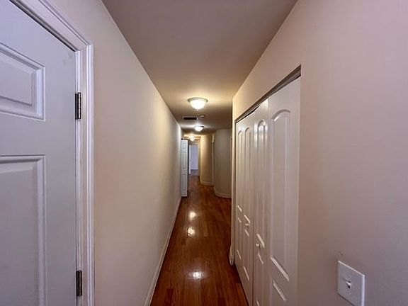 5th image of 6219 S Woodlawn Ave APT 2S