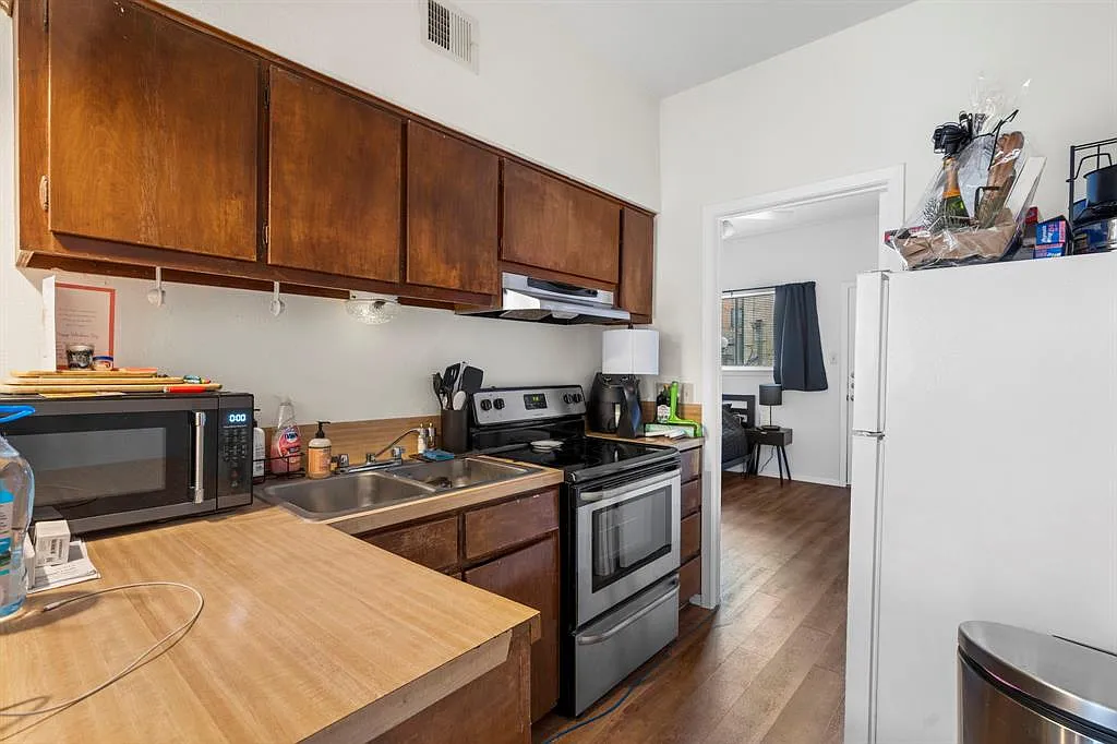 3000 Guadalupe St Apt 110 — Photo 4