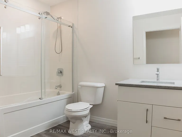108 Garment St — Photo 14