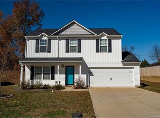 210 Valerie Dr, Lincolnton, NC 28092