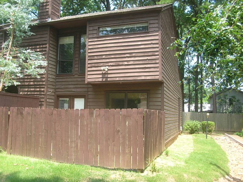 1st image of 3985 Grahamdale Cir