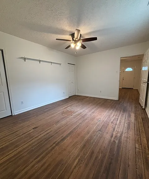 1030 Logan St #B — Photo 7