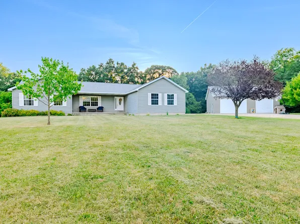 11231 Prairie Ridge Dr, Middleville, MI 49333