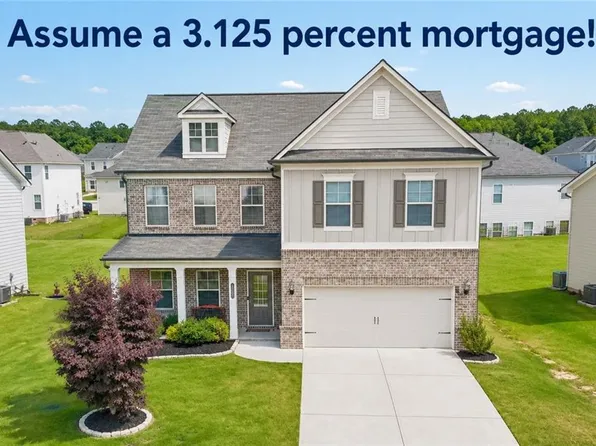121 Mitchem Creek Dr, Loganville, GA 30052