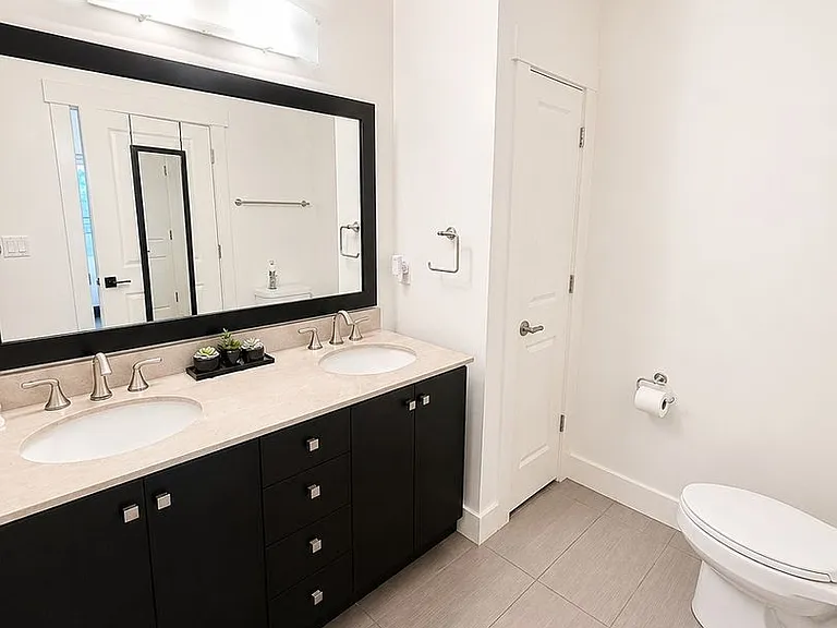 699 John St #515 — Photo 17