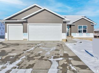 1242 Echo Ridge Ln, Marion, IA 52302
