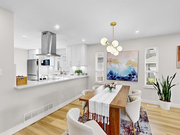 5th image of 3055 Rothbury Pl