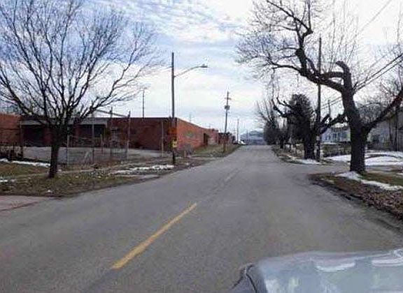 5th image of 14113 Caine Ave