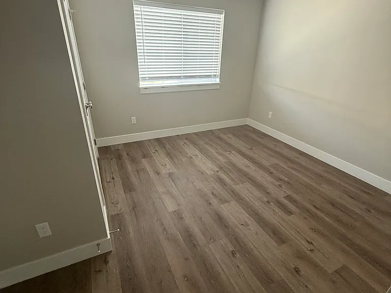 1055 Bighorn St #A — Photo 7