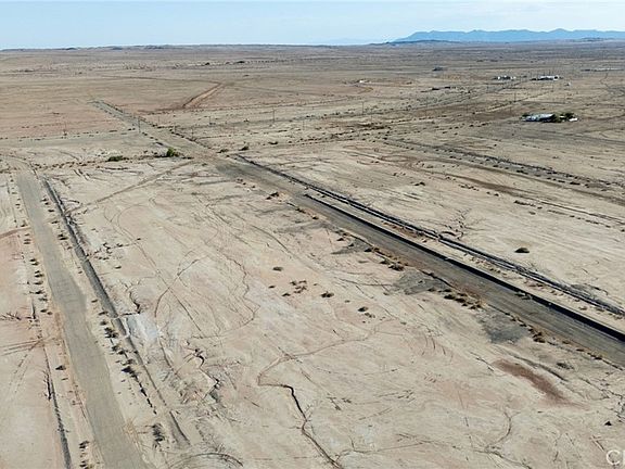 3rd image of 1735 Sky View Drive