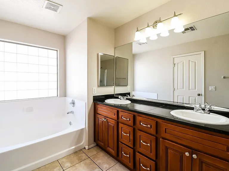 5819 E Harmony Ave — Photo 12