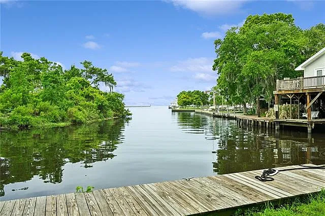 2 bed, 1.0 bath, 1413 sqft, $2,900 — Photo 2