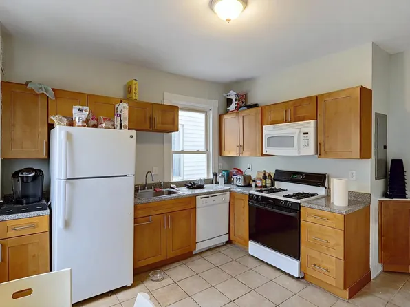 378A Washington St #3, Somerville, MA 02143