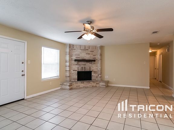 3rd image of 10111 Enchanted Stone Dr