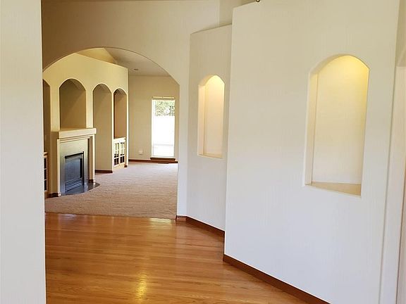 2nd image of 1044 Kambeth Ct