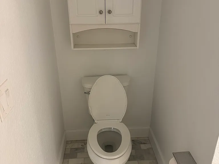 2320 W Azeele St #321 — Photo 8