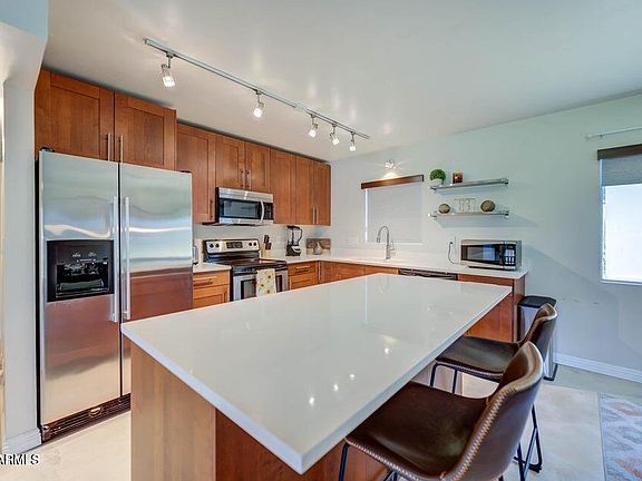 4th image of 1630 E GEORGIA Avenue #105