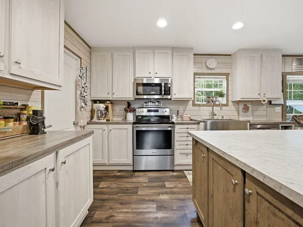 172 Sourwood Ln, Hurdle Mills, NC 27541