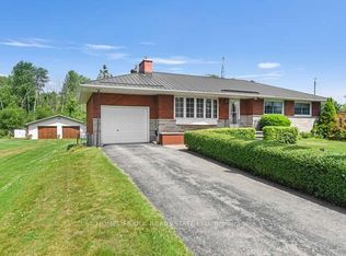 1190 County Road 2 Rd, Elizabethtown Kitley, ON K6V5T3