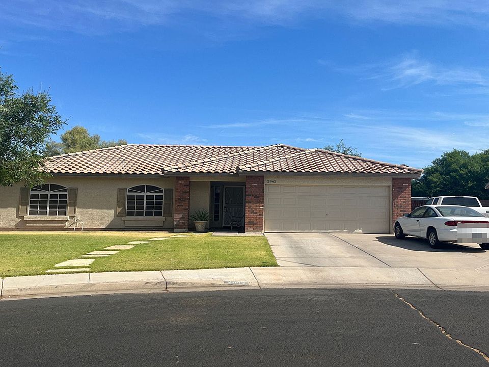 1st image of 2942 E Carla Vista Ct