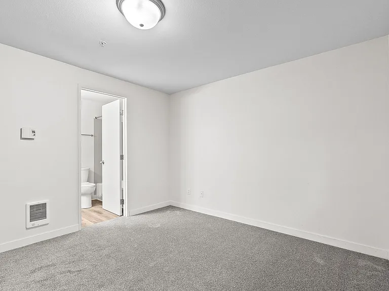 Spacious 2x2 Apartment Homes in Central Tacoma! — Photo 28