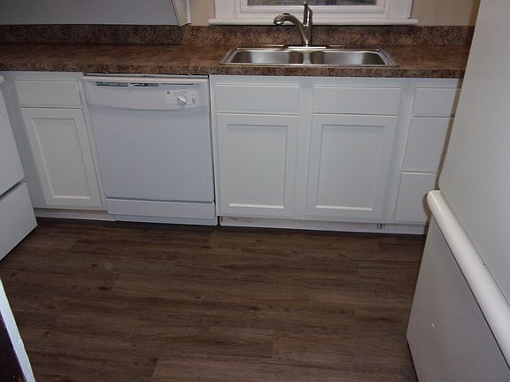 4th image of 430 Keenan Ave