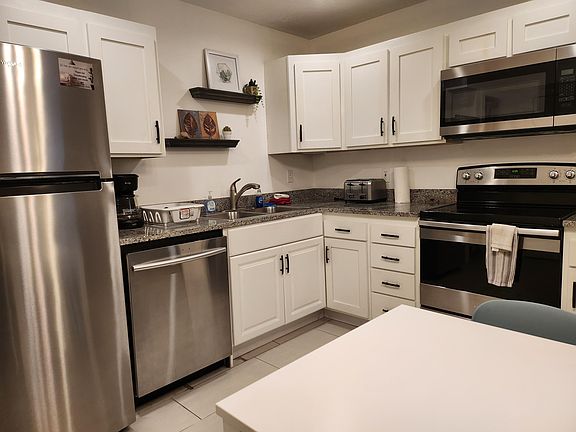 2nd image of 860 S Village Rd APT H1