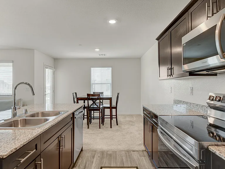 6924 Spicy Merlot St — Photo 34