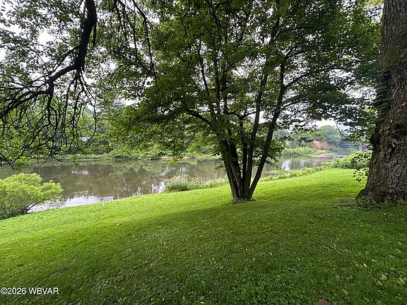 5th image of 1541 Torbert Ln