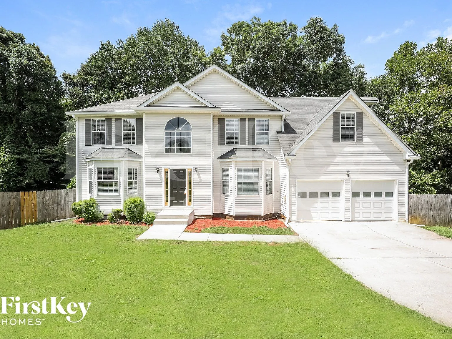 4 bed, 2.5 bath, 3164 sqft, $2,640 — Photo 1