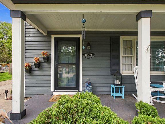 2nd image of 8859 Gull Rd