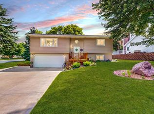 514 10th Ave NE, Stewartville, MN 55976