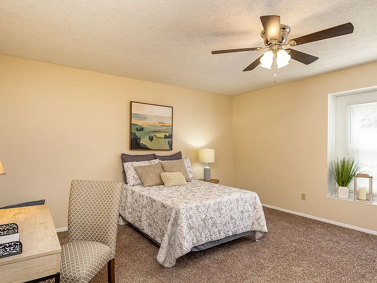 1500 Seminole Dr — Photo 10
