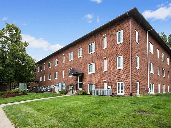 2nd image of 100 Grandview Ct APT 125